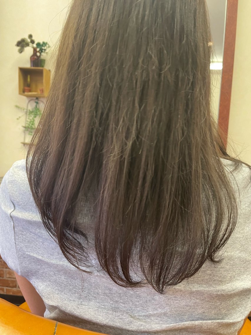 セミロング パーマ 桧山 真のヘアスタイル