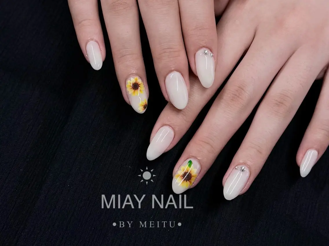 ネイル ハンドネイル 💜MIYA NAIL鶴見店のネイルデザイン
