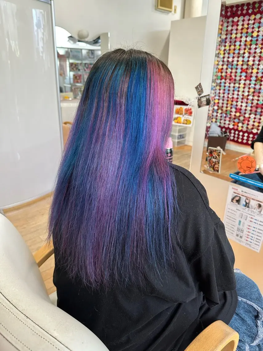 カラー 山本 瑠華のヘアスタイル