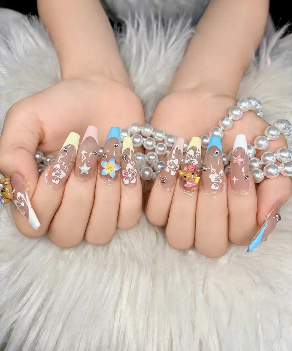 ネイル アートネイル オーロラネイル チークネイル 長さ出し フットネイル ハンドネイル Chan nailsのネイルデザイン