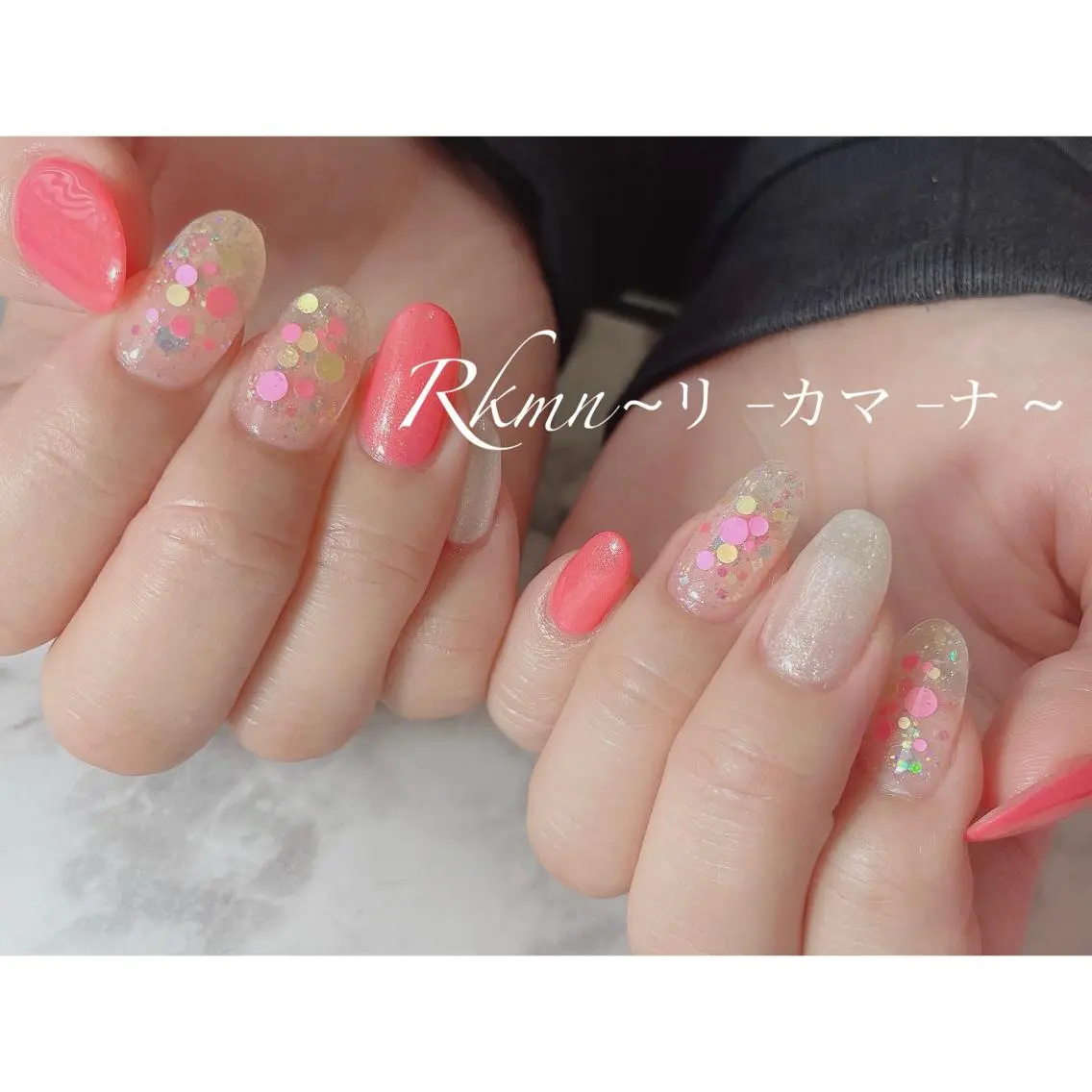 ネイル アートネイル ホログラムネイル パステルネイル 春ネイル ホワイト ハンドネイル フットネイル ハンドケア Rkmn ~リ-カマ-ナ~のネイルデザイン