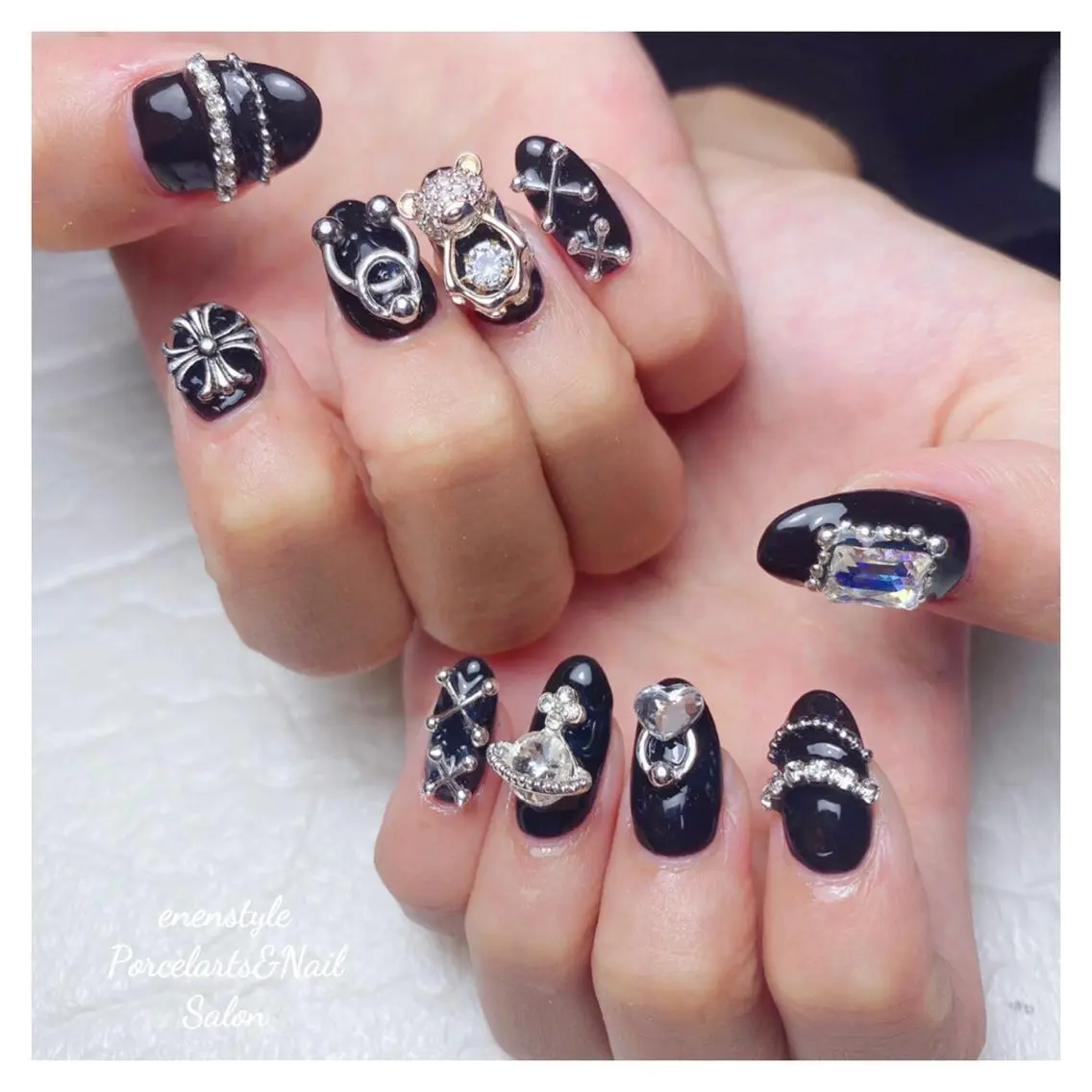 ミディアム ネイル 🐾enen style 🐾のネイルデザイン