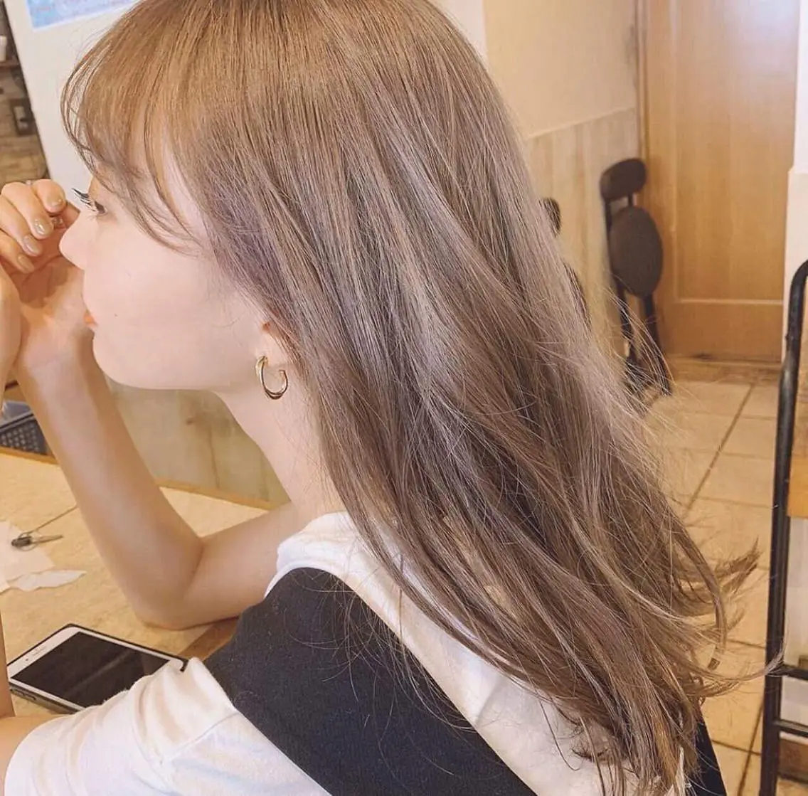 ロング カラー レイヤー🇰🇷小顔 見せ顔周り💕トモミのヘアスタイル