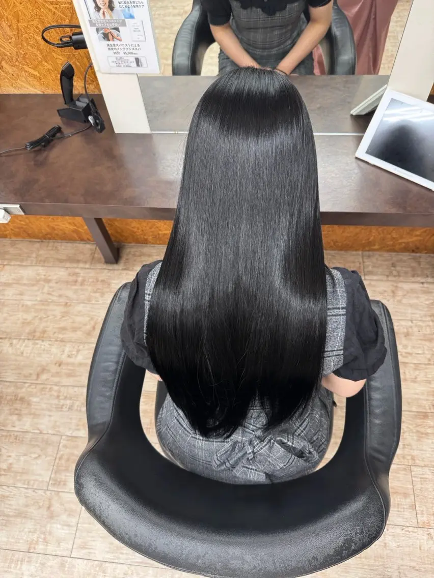 ロング 縮毛矯正 岡本 大吉のヘアスタイル