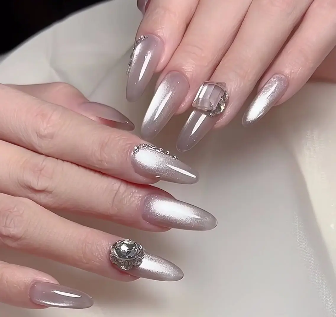 ネイル アートネイル オーロラネイル チークネイル フレンチネイル ガラスフレンチ ハンドネイル 🎀🎀YooLi Nail Salonのネイルデザイン