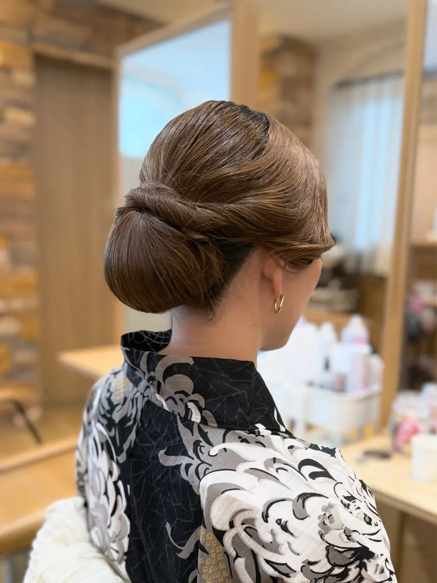 【🌸練習モデル🌸】和髪ヘアセット（夜会巻や抱き合わせ）日本髪は不可🙅‍♀️ /着物/和装/訪問着/振袖/浴衣の写真