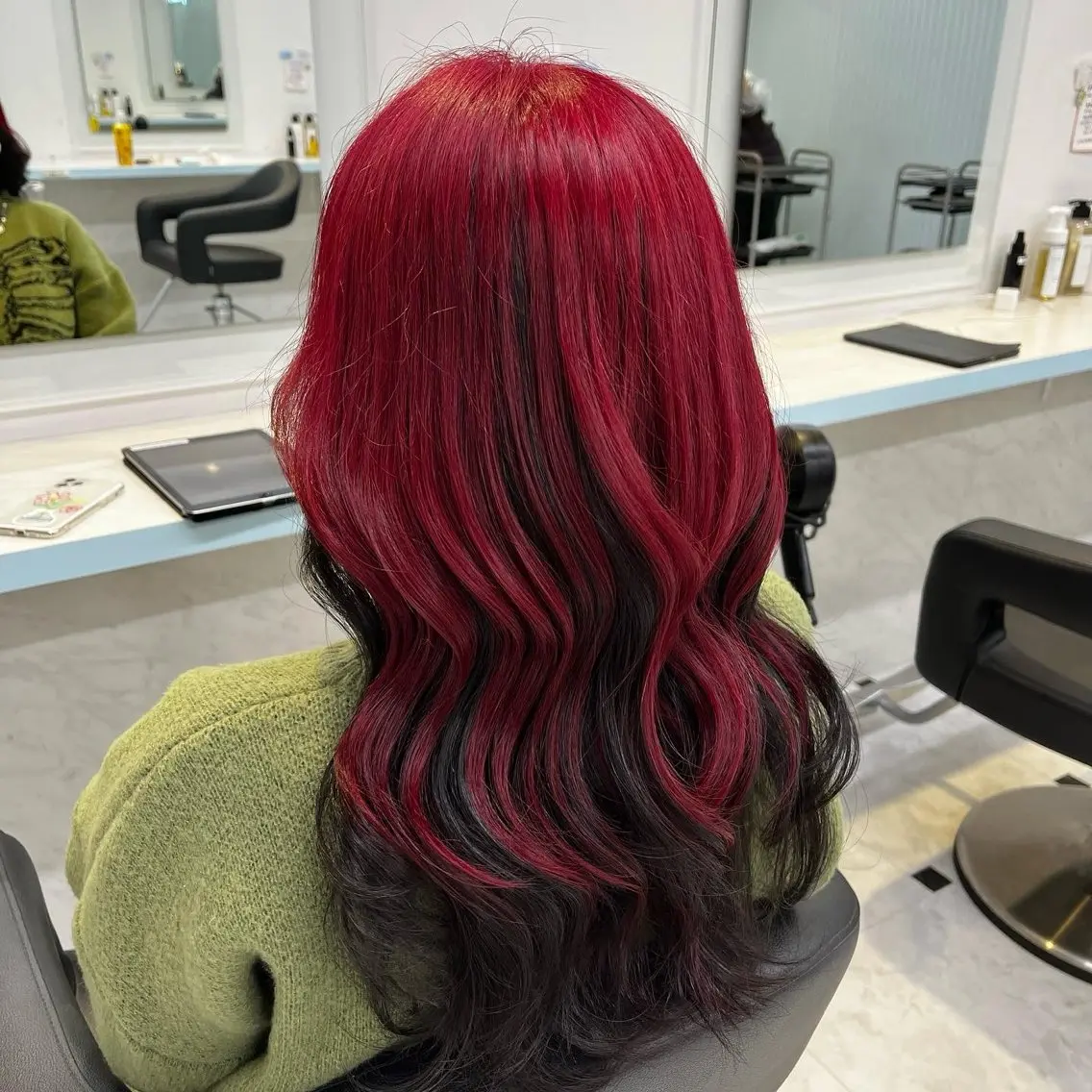 セミロング カラー ヘアカラー トリートメント ブリーチカラー 🩵MIZUKIのヘアスタイル