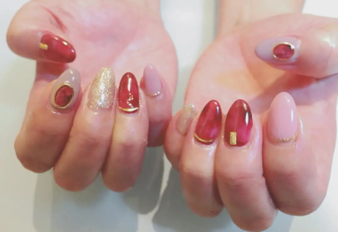 ネイル べっ甲ネイル ボルドー ハンドネイル ハンドケア 西日暮里駅徒歩1分/ NAIL106Gのネイルデザイン