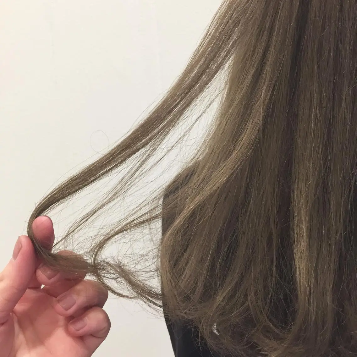 セミロング カラー ベージュカラー 柔らかいcolor 🌿harukaのヘアスタイル
