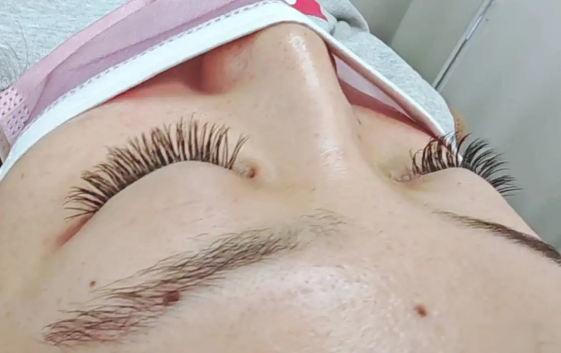マツエク・マツパ マツエク BUBU NAIL  個人自宅サロンのマツエク・マツパデザイン