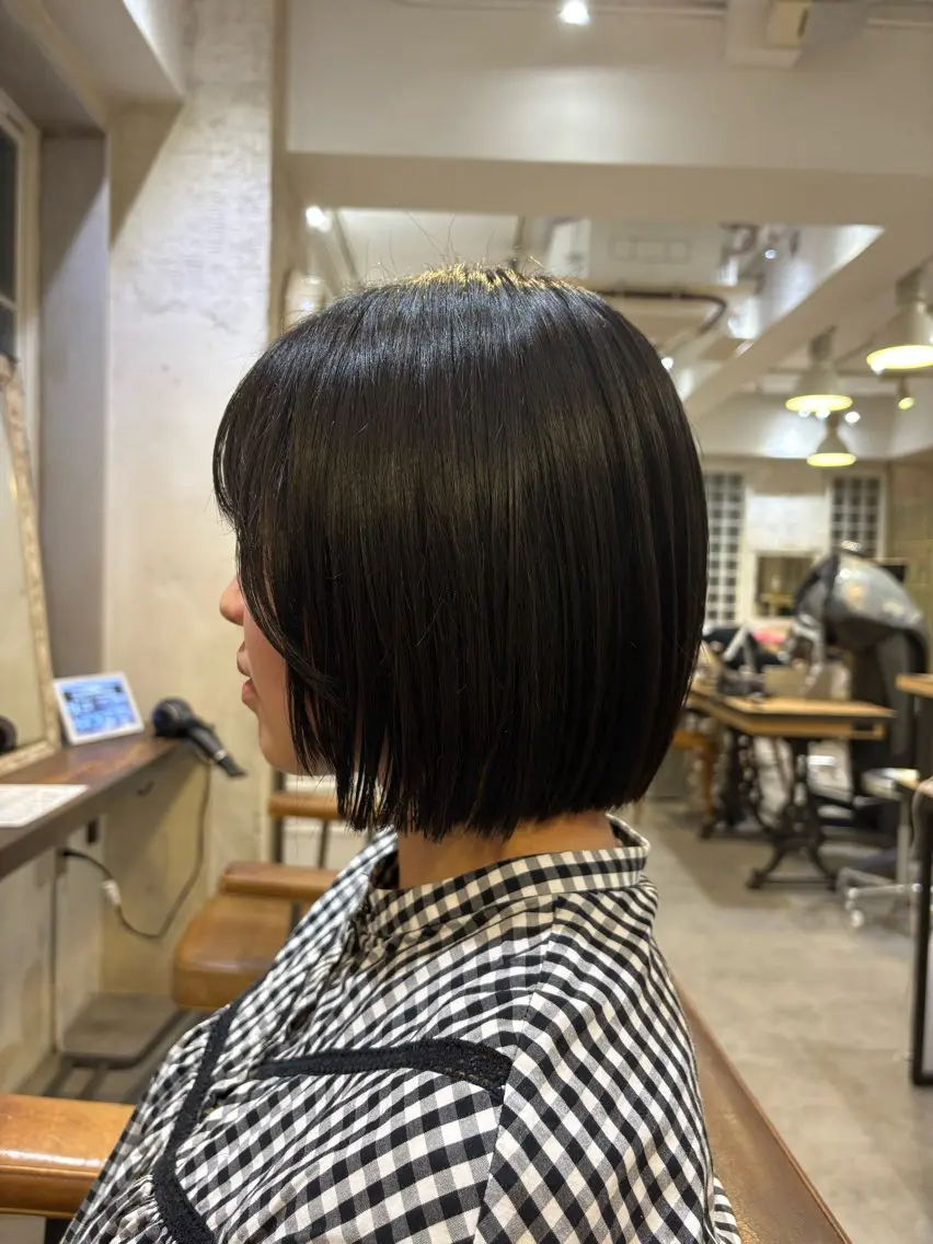 ショート レイヤーカット/ 管原久遠のヘアスタイル