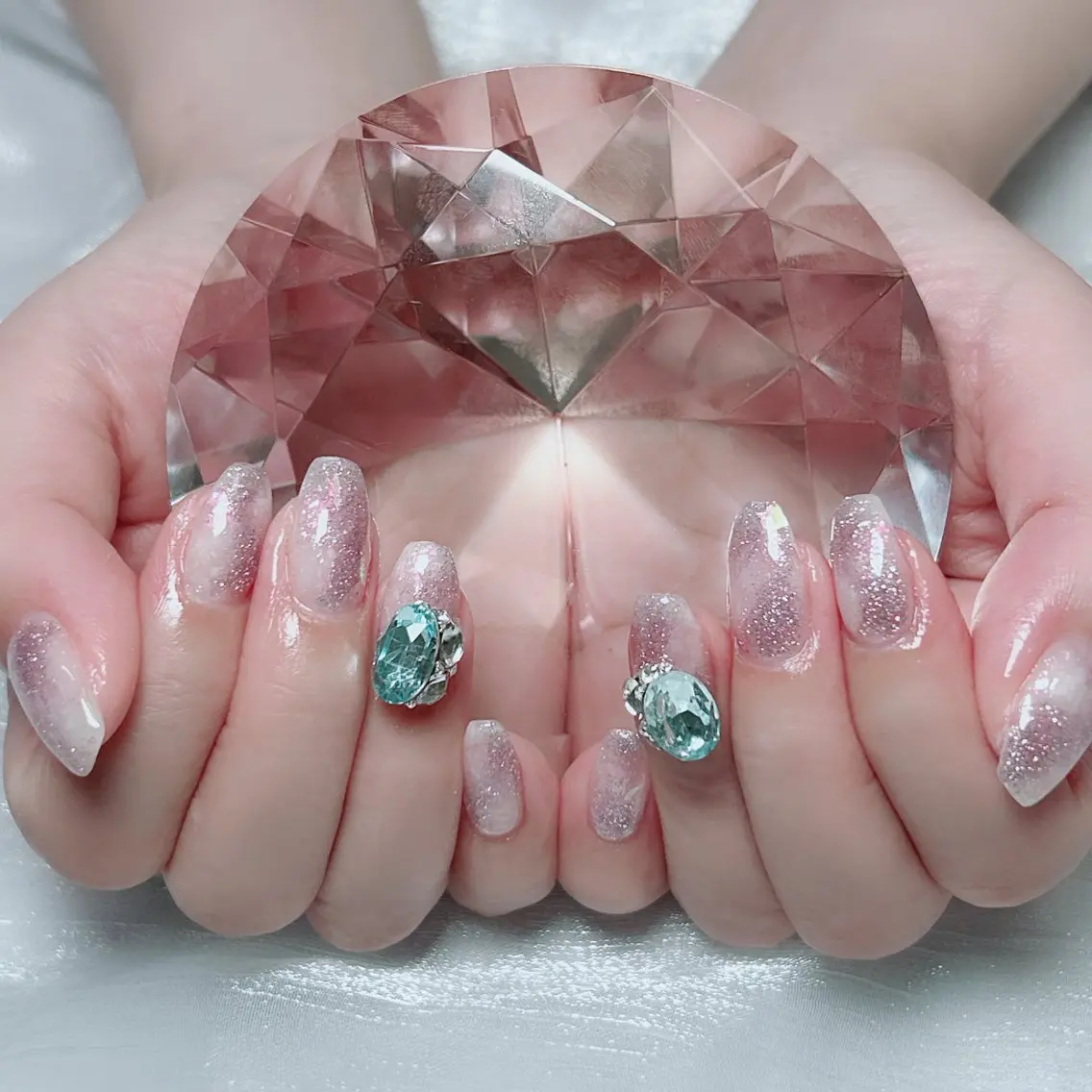 ネイル フラワーネイル 韓国ネイル 夏ネイル ワンホンネイル ハンドネイル Cute Tips nailのネイルデザイン