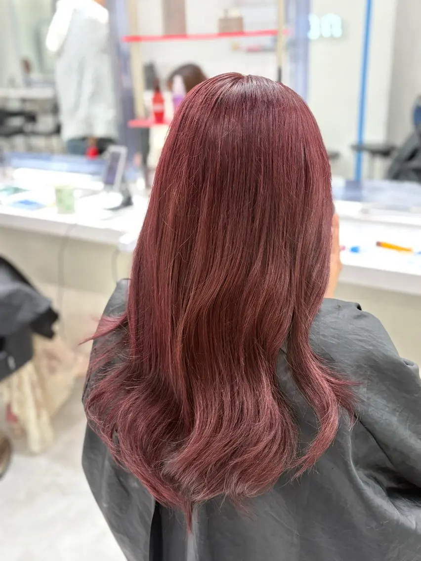 ロング 暖色系ハイトーン♡ mioriのヘアスタイル