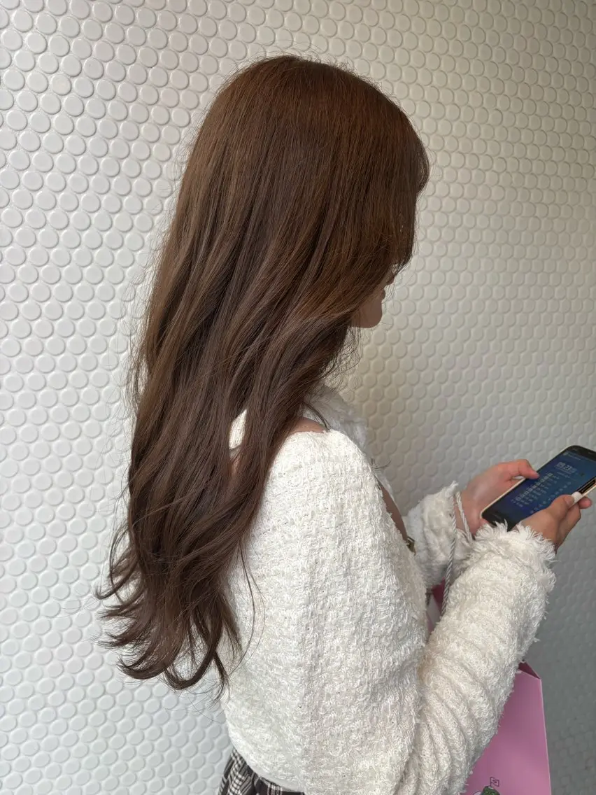 ロング ヘアカラー トリートメント Ryo /透明感カラーのヘアスタイル