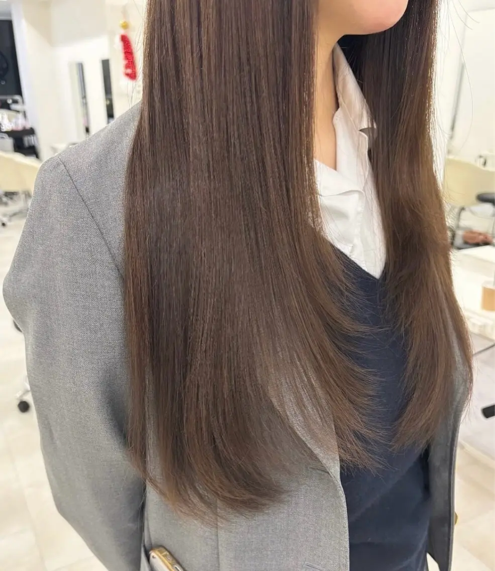 ロング レイヤーカット ロング momo /レイヤー/暖色のヘアスタイル