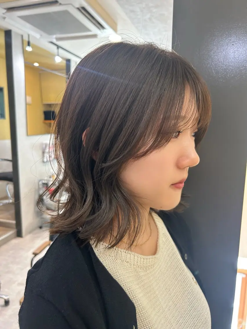 ミディアム カラー 透明感カラー グレージュ hubhair レイヤー/透明感のヘアスタイル