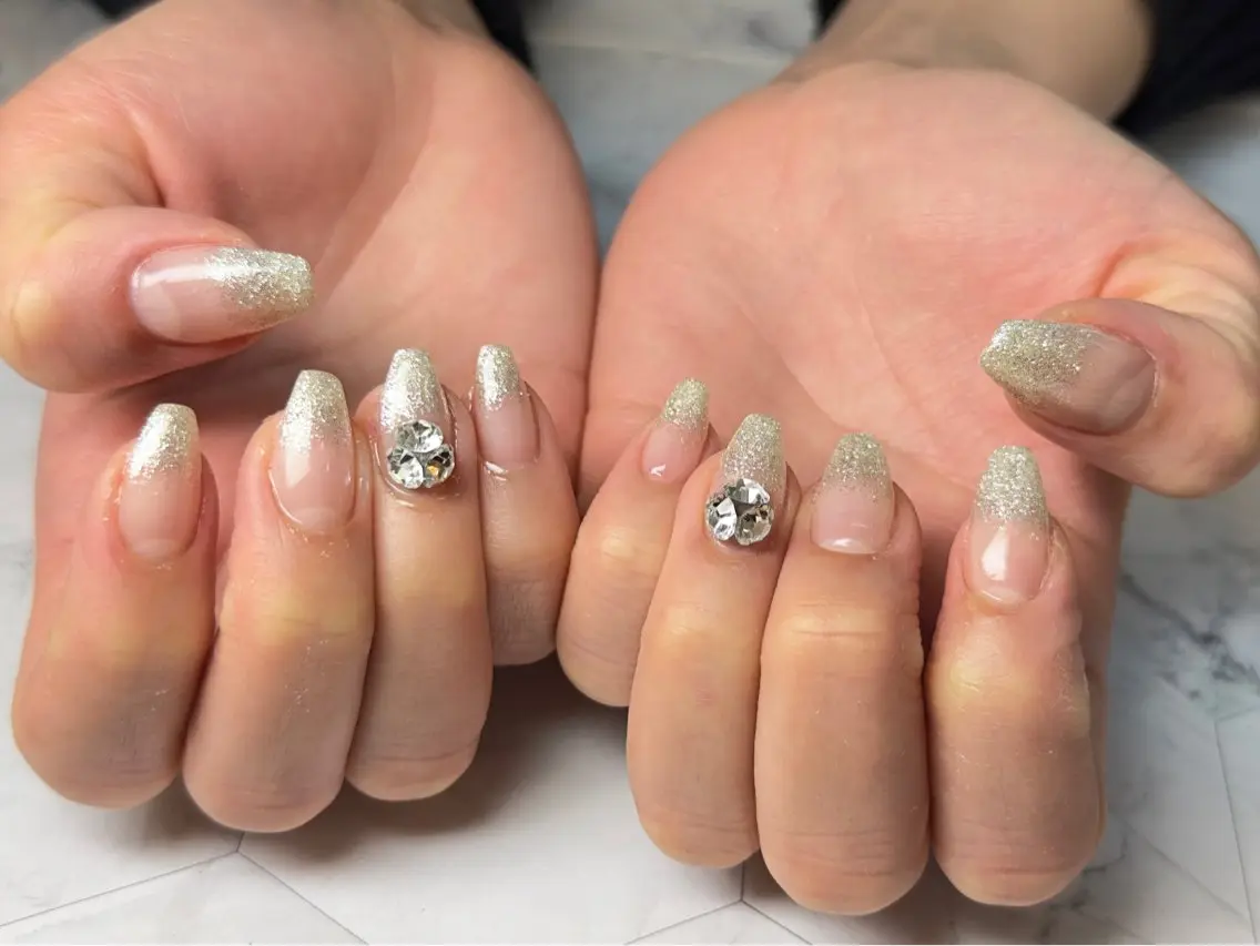 ネイル ハンドネイル Queennail 北堀江AYAのネイルデザイン