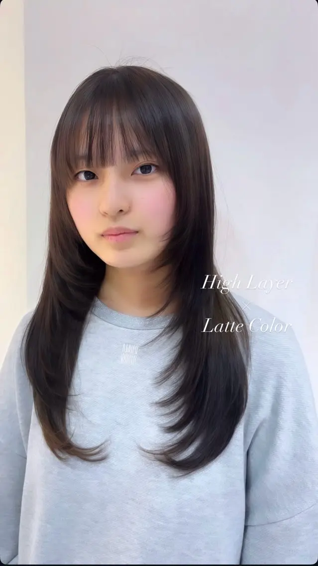 ロング ハイレイヤー レイヤーカット カット MONA HIYORIのヘアスタイル