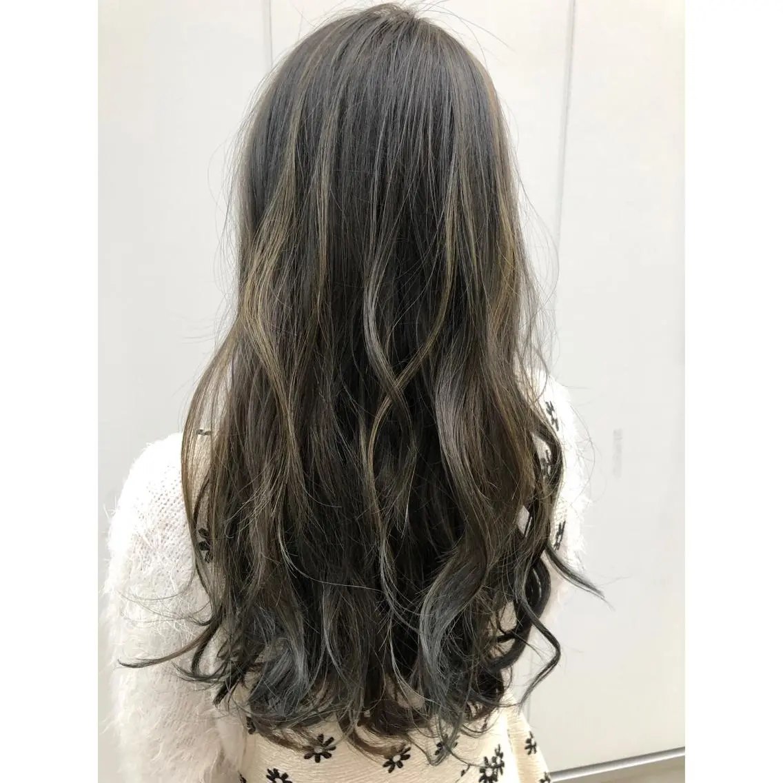 カラー グレージュ カーキグレージュ カット ヘアカラー トリートメント ヘッドスパ パーソナルカラー診断 できます　木曽　主博のヘアスタイル