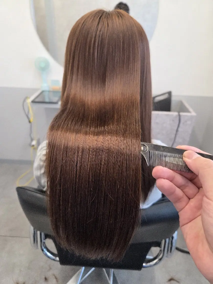 ロング カラー くせ毛 顔周りカット 髪質改善 似合わせカット 縮毛矯正 カット ヘアカラー トリートメント 【髪質改善美容師】t occa茨木篠原健太のヘアスタイル