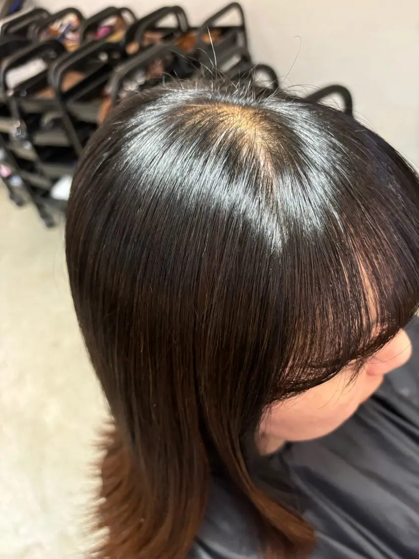 セミロング トリートメント 辻 愛麗のヘアスタイル