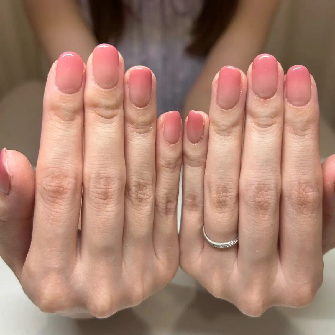 オフありグラデーションネイルの写真