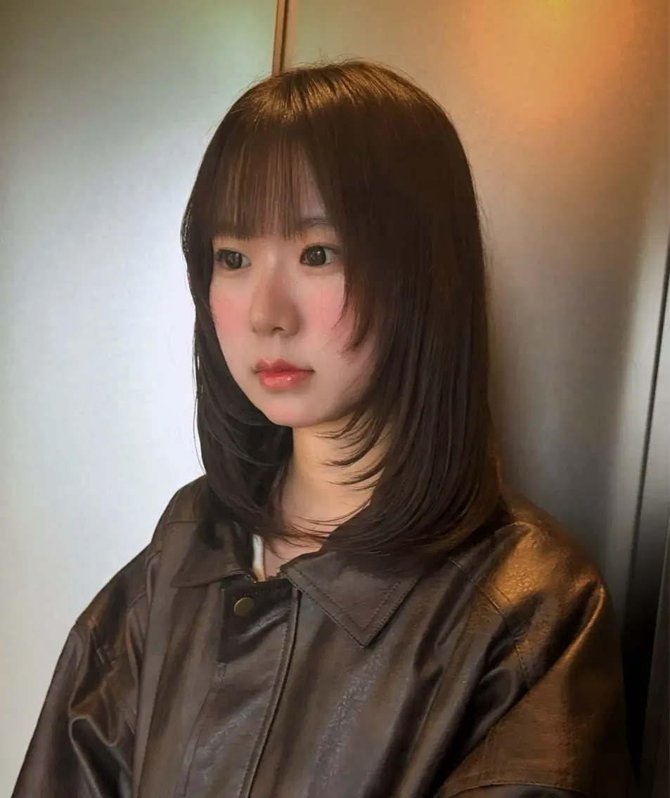 ミディアム カラー カット ヘアカラー トリートメント 柔め透明感血色カラー 暖色/レイヤー/ゆいのヘアスタイル