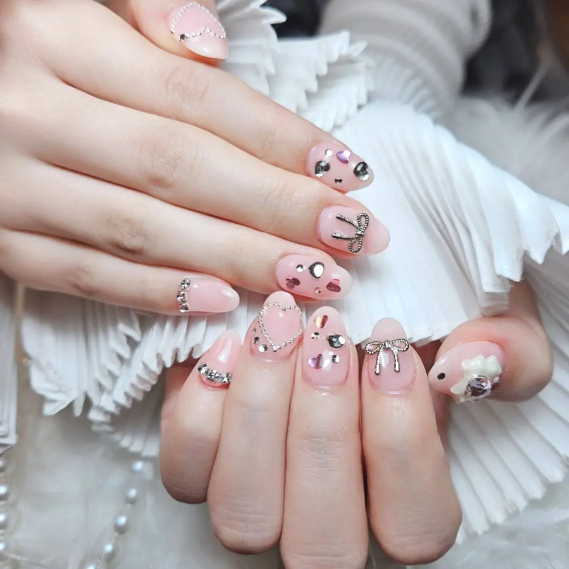 ネイル 🍭Yun nail hyejin🌸のネイルデザイン