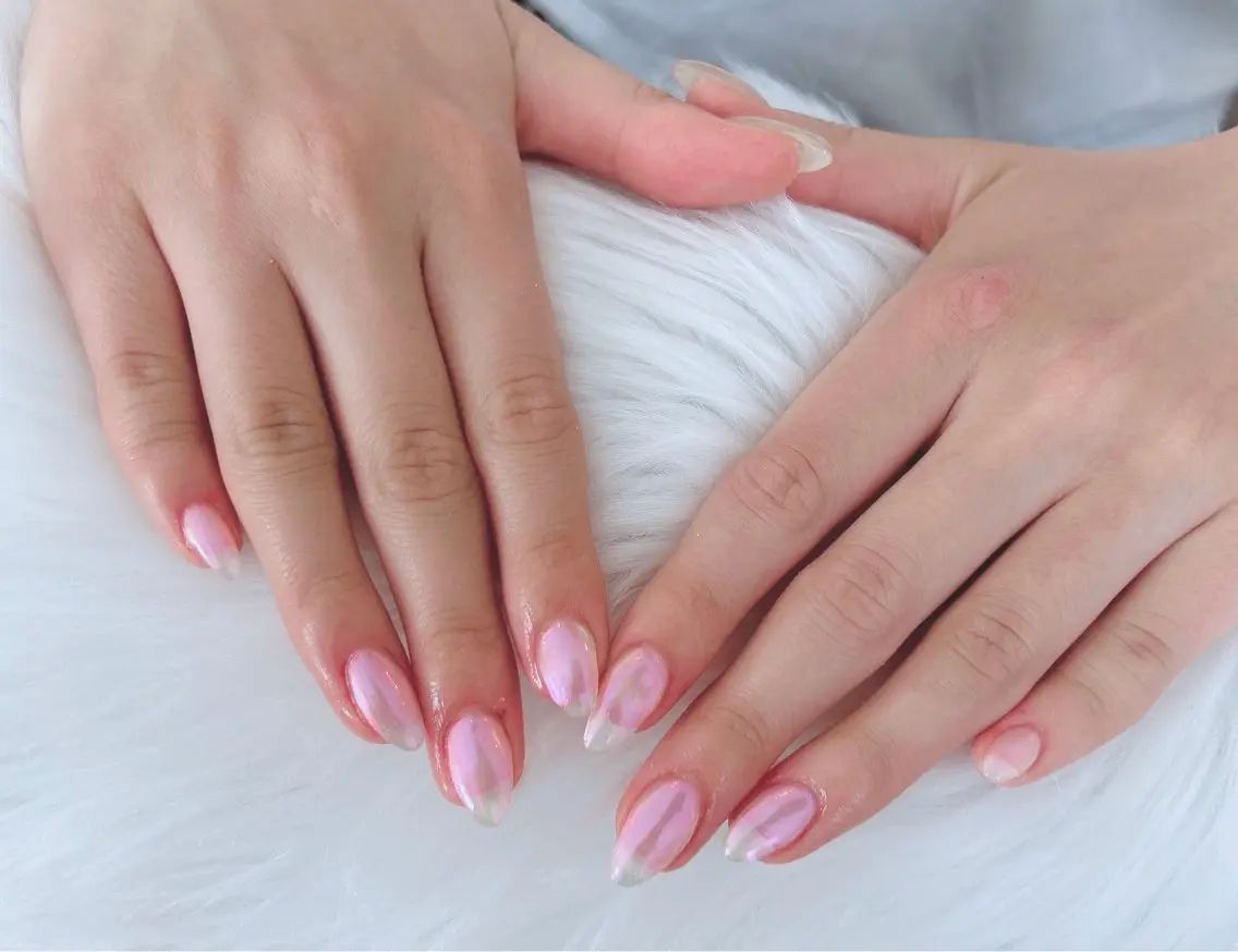 ネイル ミラーネイル 🍒 すみれ🍒のネイルデザイン