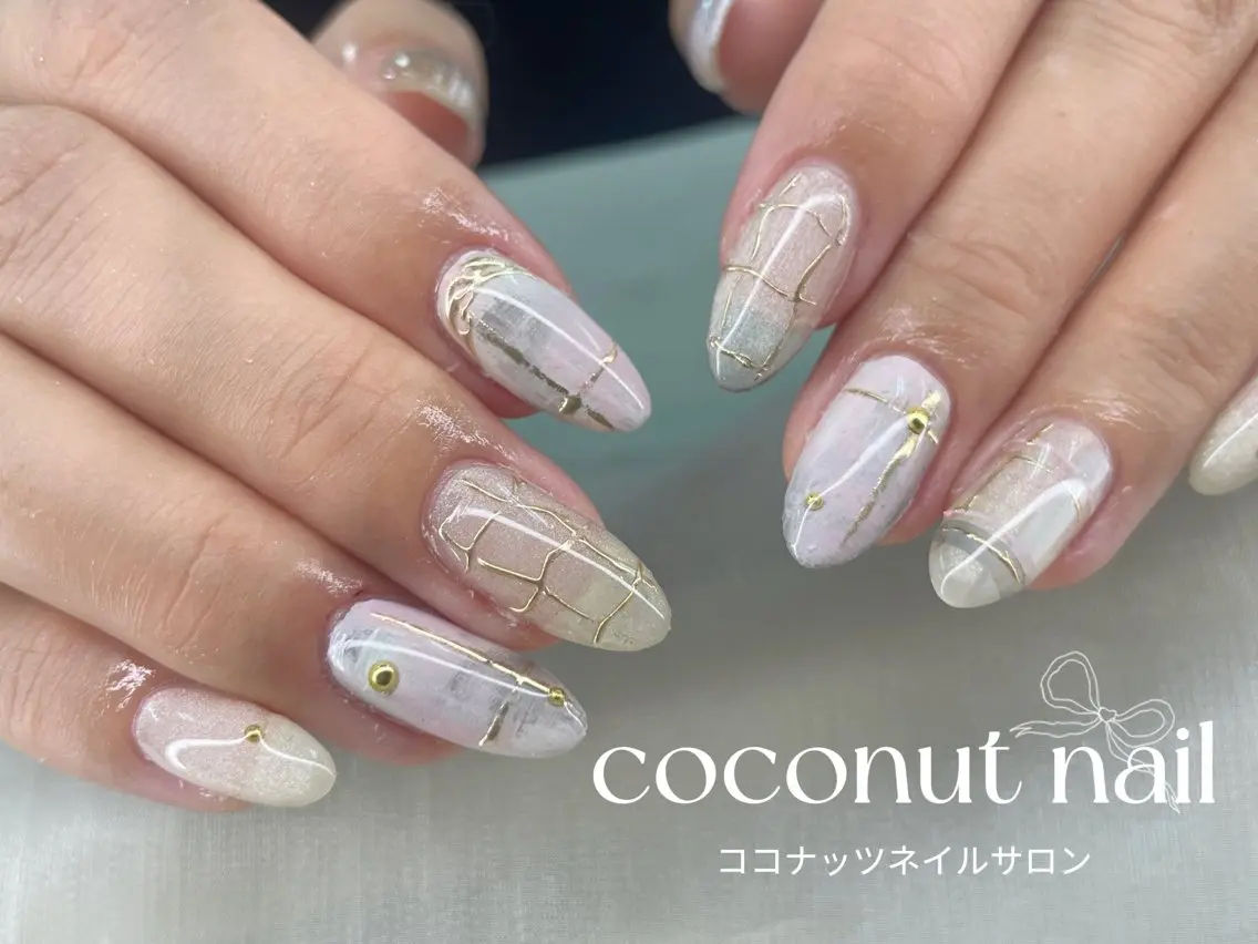ネイル べっ甲ネイル フレンチネイル キラキラネイル マグネットネイル 大理石ネイル(マーブル) ハンドネイル 神田 ココナッツのネイルデザイン