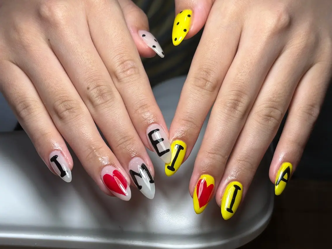ネイル ハンドネイル Yuui 💛のネイルデザイン