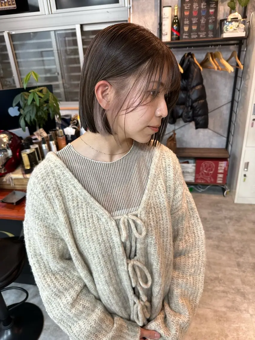 ショート 切りっぱなしボブ ショートボブ ハンサムショート 丸みショート ボブ カット ヘアカラー トリートメント モテ髪/ボブ/ショー ト/アダチフウトのヘアスタイル