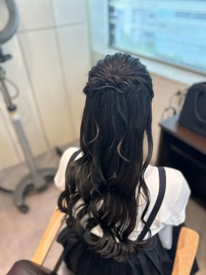 ロング ヘアセット 🫧 ももか🫧のヘアスタイル