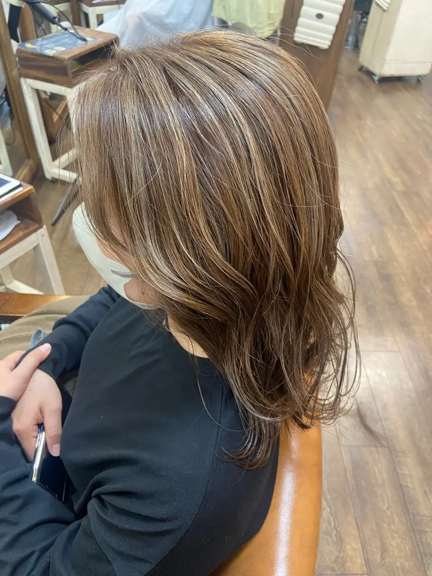 セミロング カラー ハイライトカラー ハイライト 徳永　髪質改善 カラー🪄💫のヘアスタイル