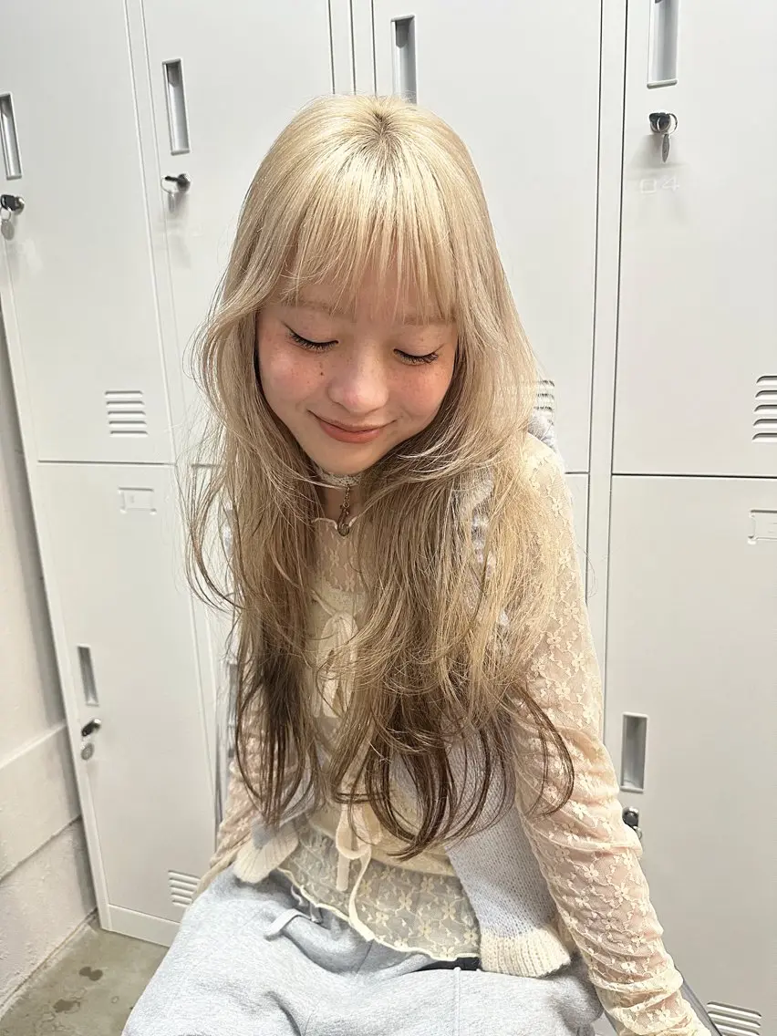 ロング ハッシュカット🎀 レイヤーカットのヘアスタイル