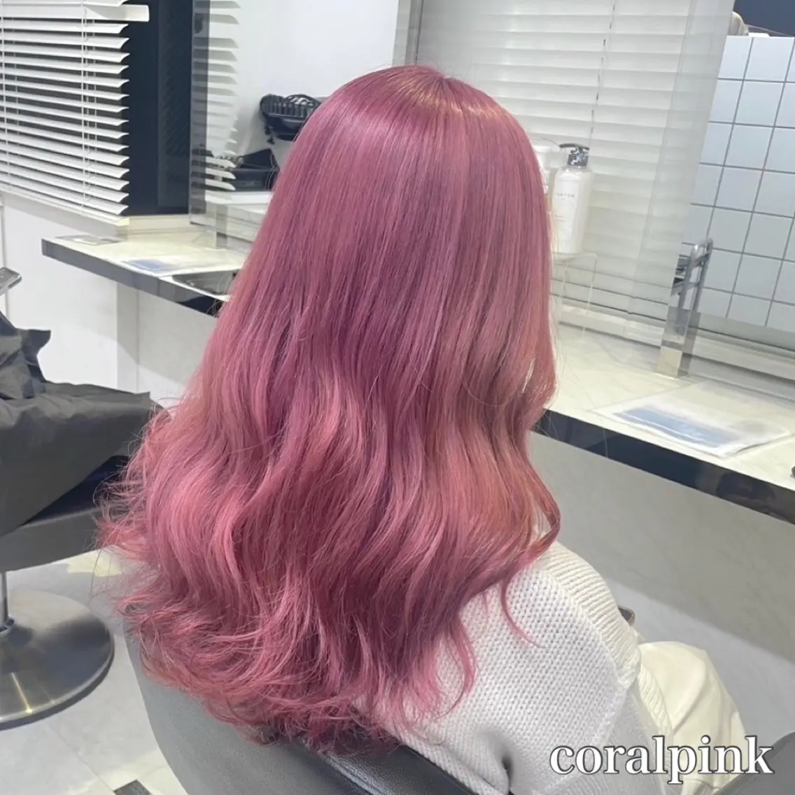 セミロング カラー ヘアアレンジ ピンクカラー 🫧モテる💗ダメー ジレスハイトーン🫧のヘアスタイル
