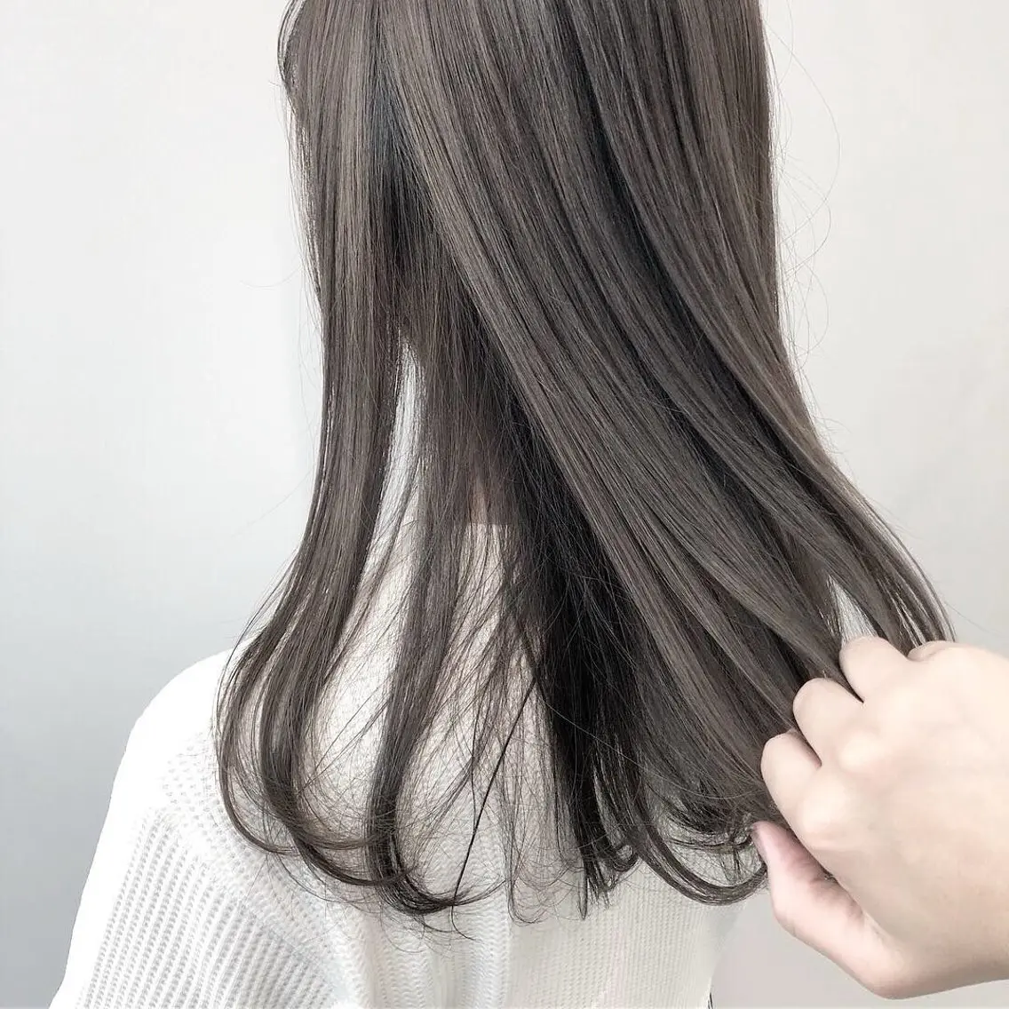ロング カラー ブリーチ 透明感カラー ダブルカラー ブリーチなしカラー 🌀お洒落パーマ / 齋藤大貴🌀のヘアスタイル