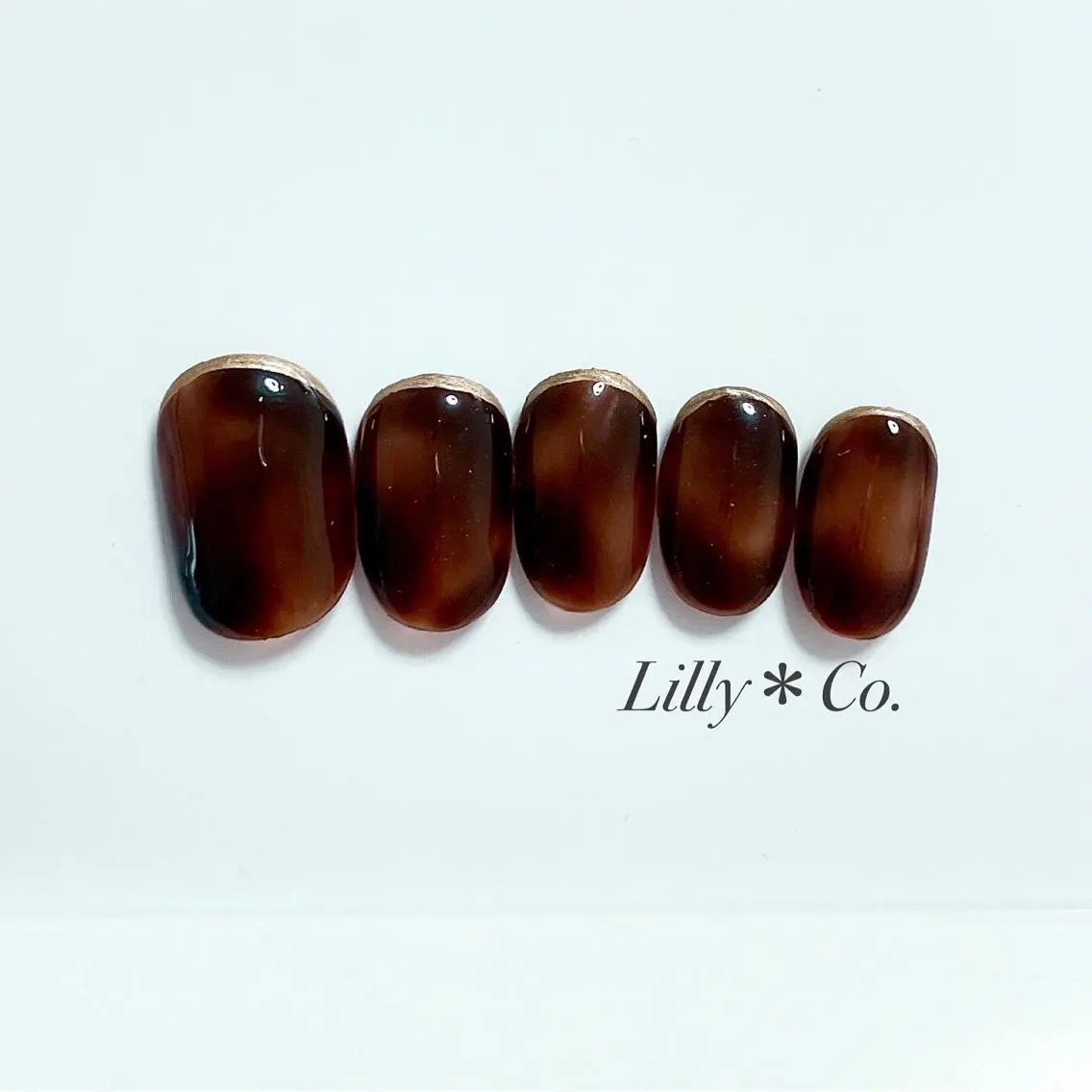 ネイル ハンドネイル ハンドケア Lilly Co.のネイルデザイン