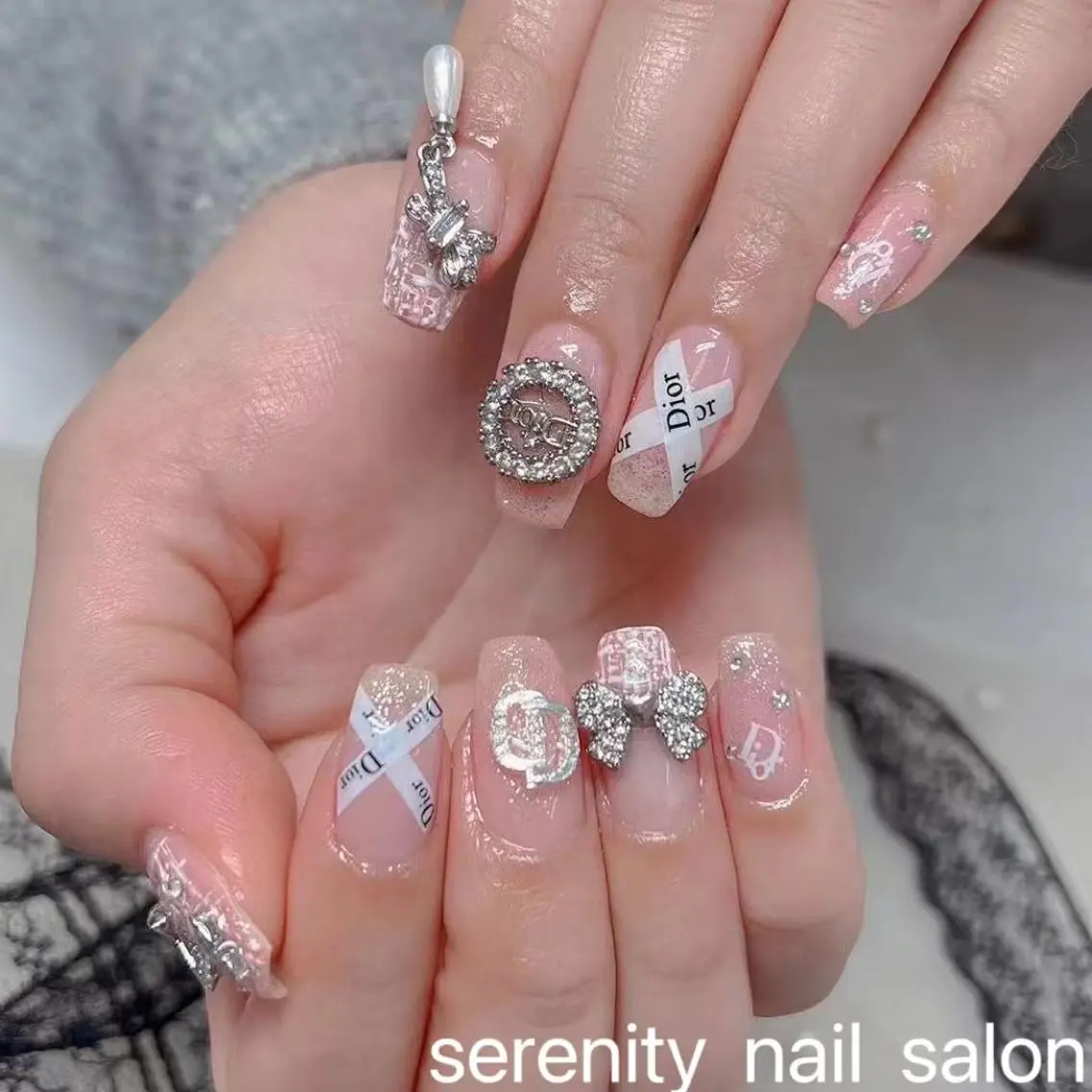 ネイル ハンドネイル ハンドケア ✨Serenity Nail salonのネイルデザイン