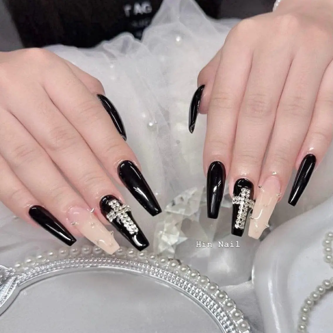 ネイル ハンドネイル Hin Nailのネイルデザイン