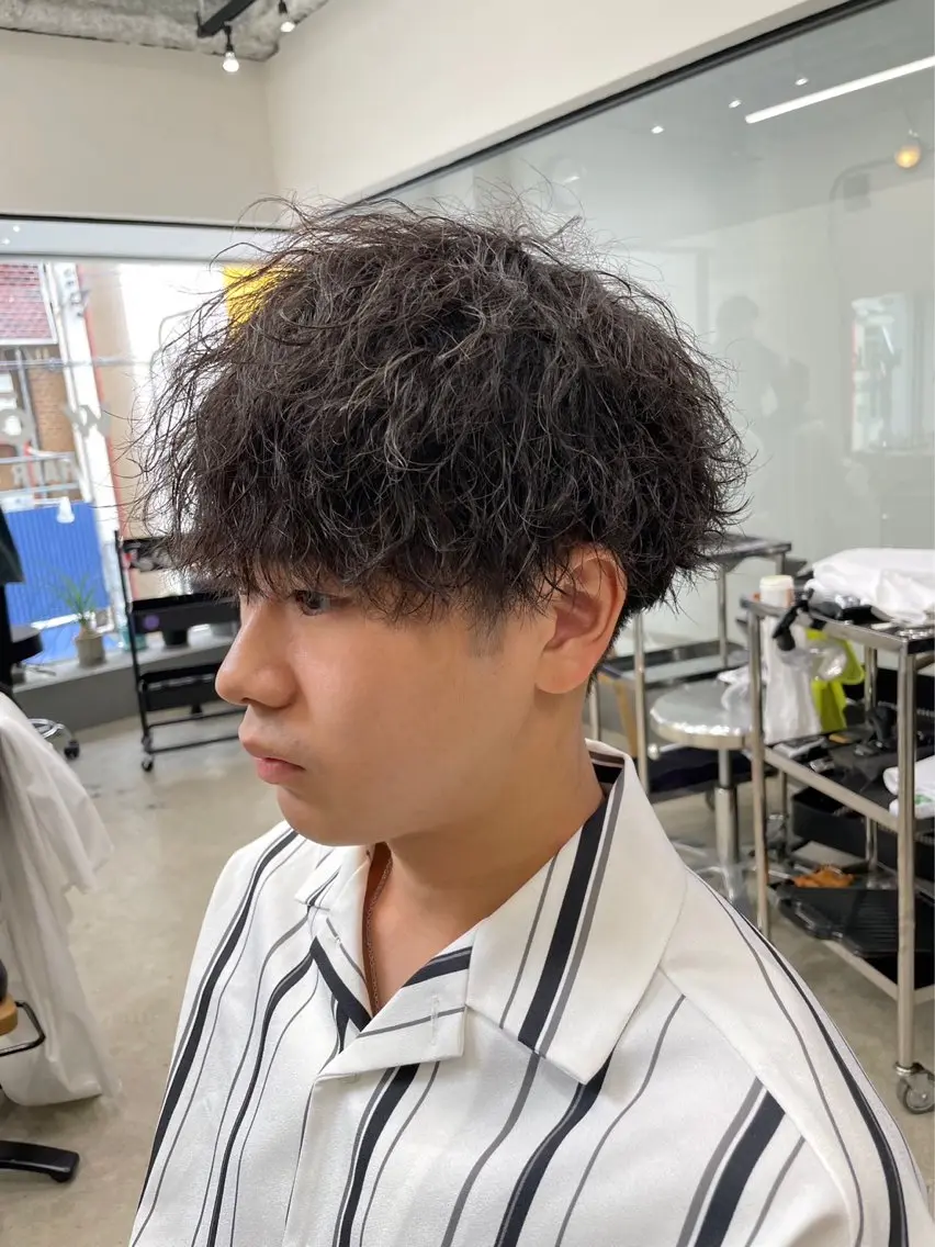 ミディアム パーマ メンズ メンズ専門サロン wokeのヘアスタイル