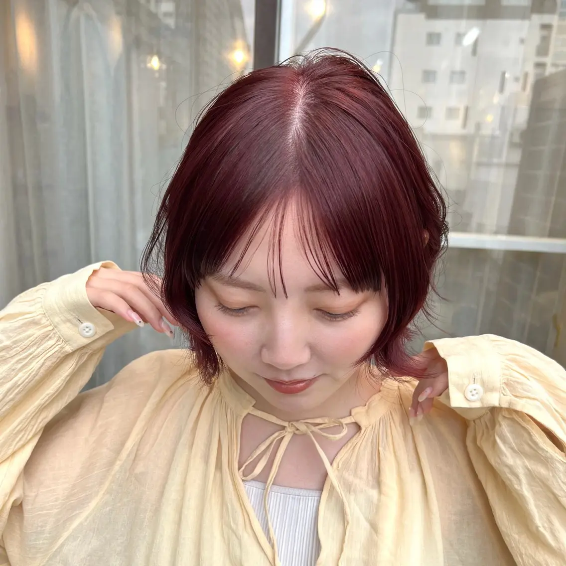 ショート 暖色/柔らかベージュ 🐈ayano♡のヘアスタイル