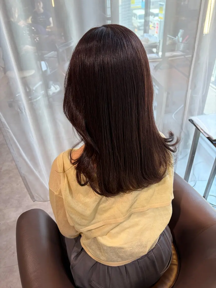 ミディアム カット ヘアカラー 山本 夏樹のヘアスタイル
