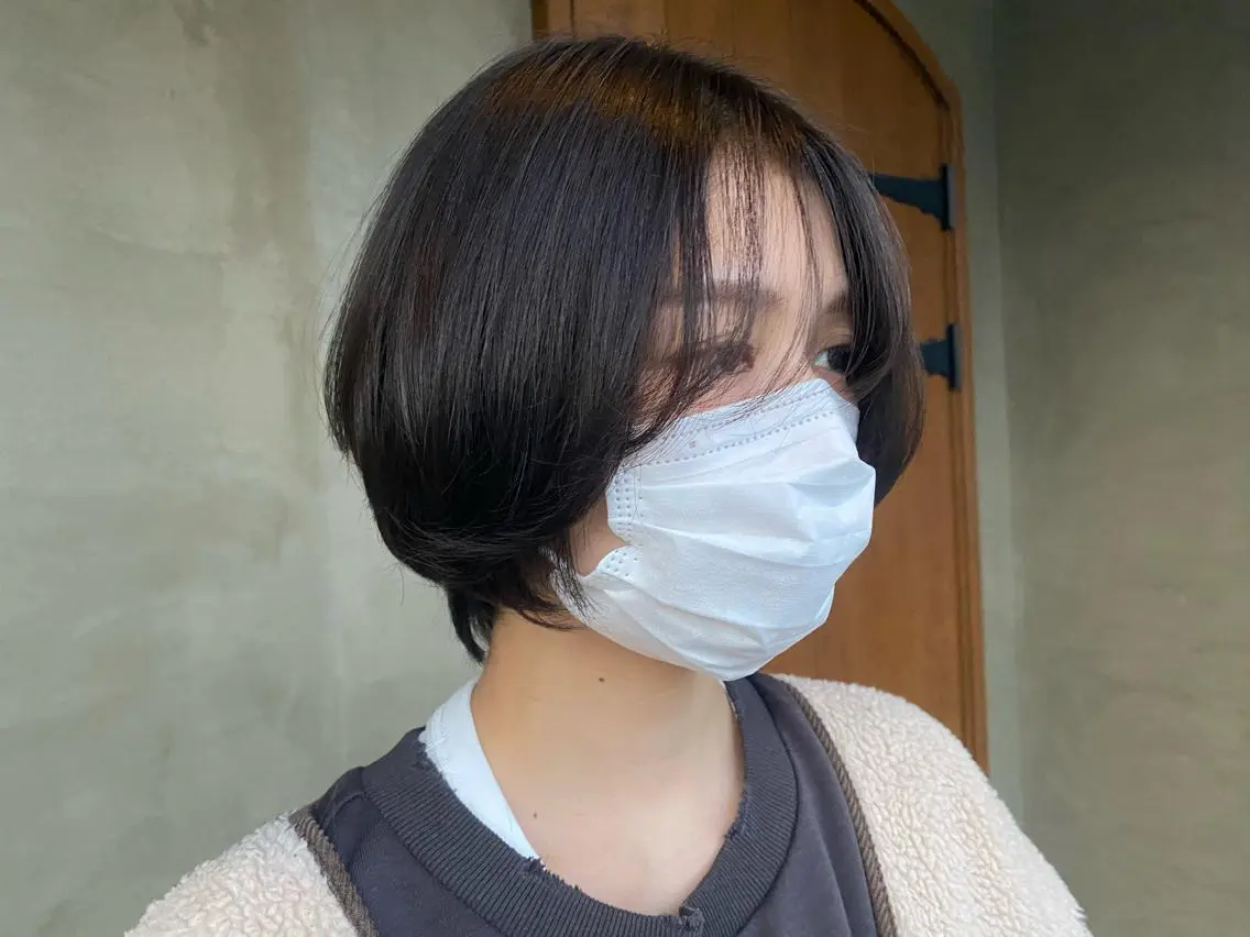 ショート カラー オリーブカラー うざバング 柔らかカラー🥛 mayucoのヘアスタイル