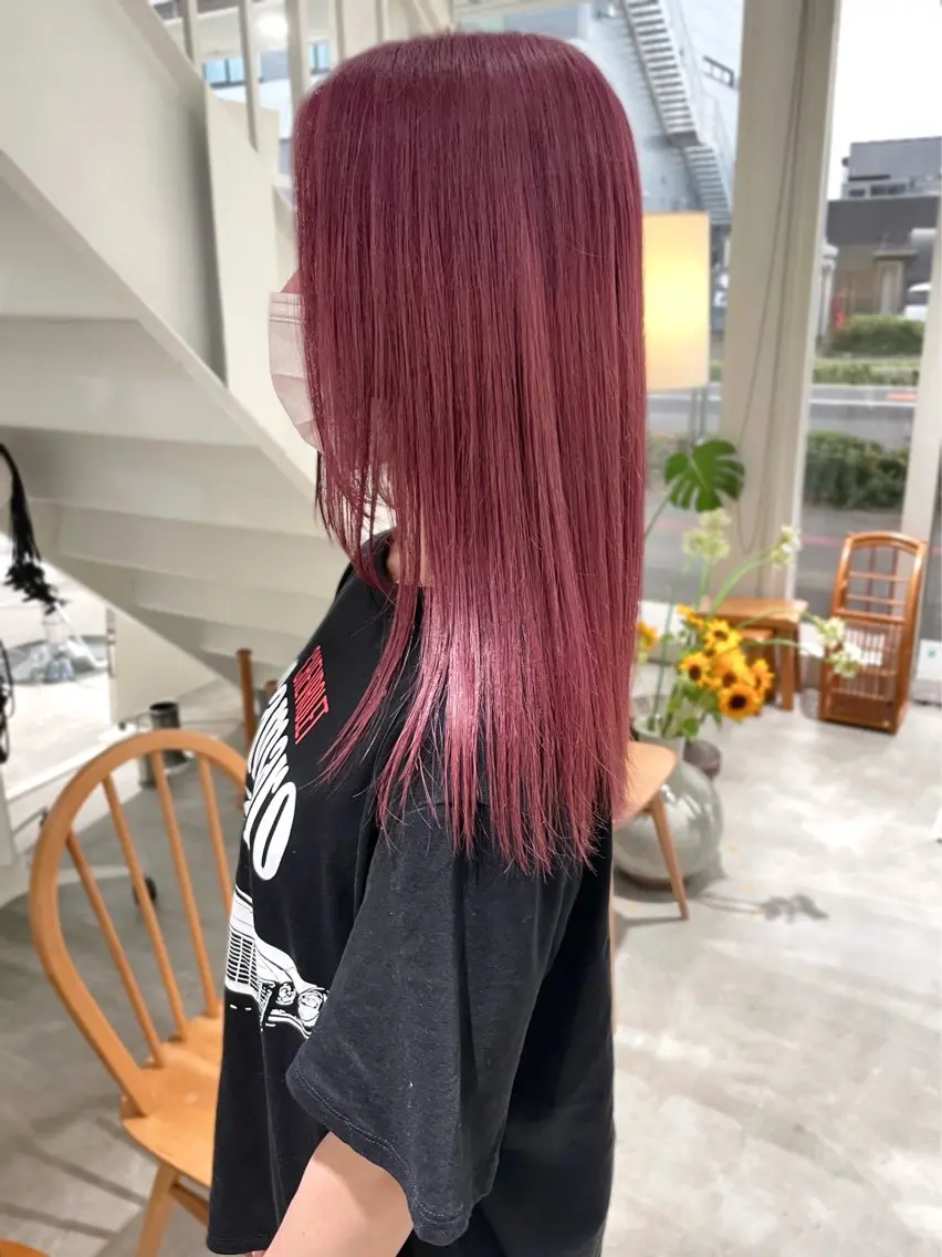 ロング カラー ヘアカラー 林 千聖のヘアスタイル