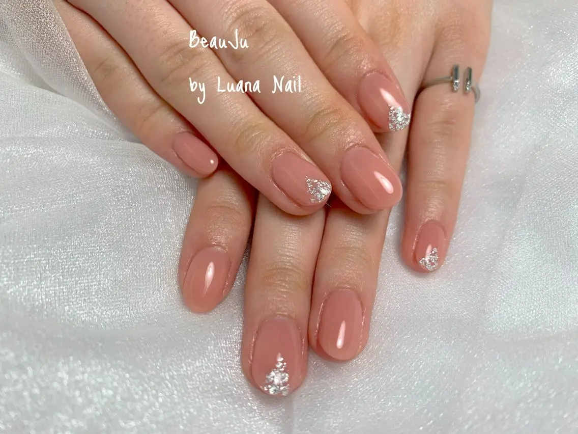 ネイル BeauJu by Luana Nailのネイルデザイン