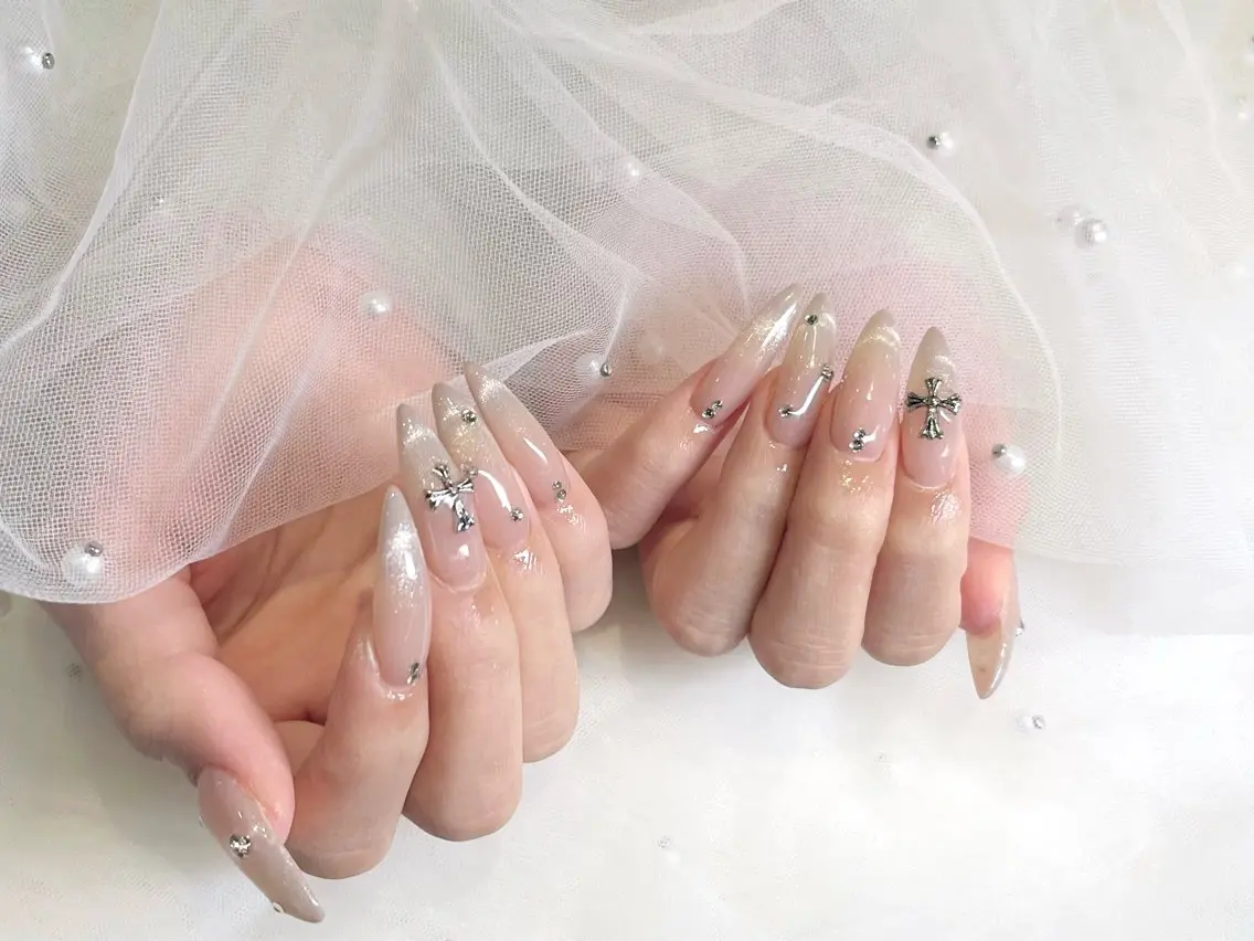 ネイル ワンホン韓国ちゅるん ネイル✨🎀AMIのネイルデザイン