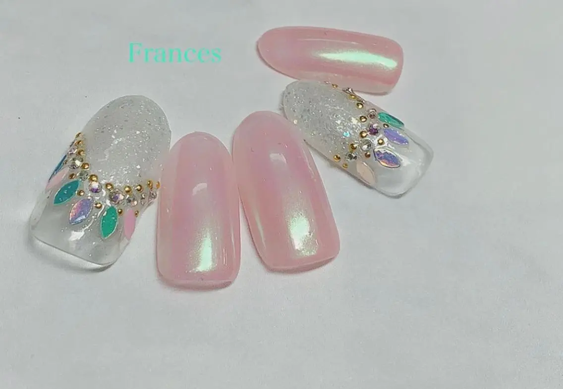 ネイル ホログラムネイル ハンドネイル Frances 今村のネイルデザイン