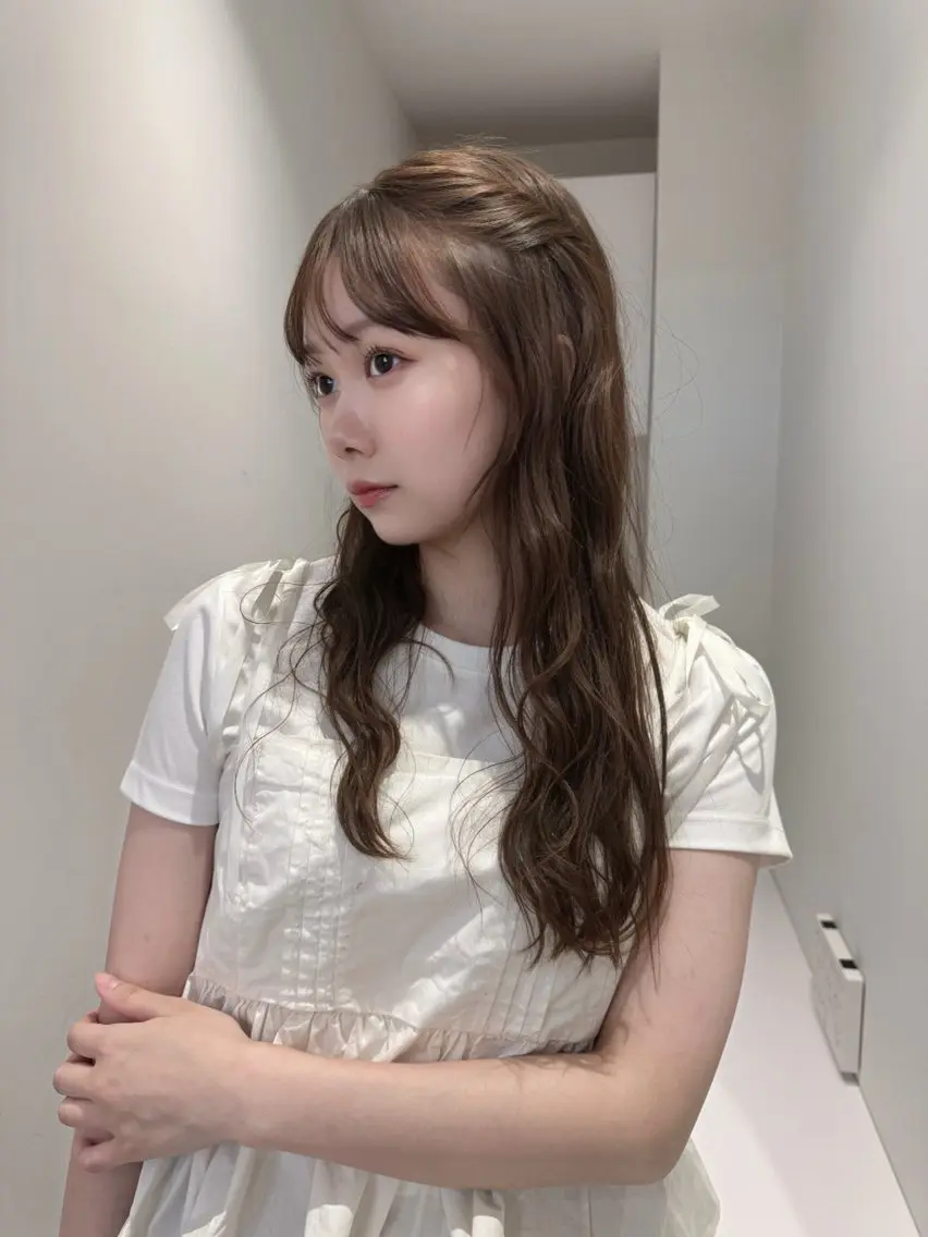 ロング カット ヘアカラー トリートメント 透明感カラー🥣⌇ AO🩵໒꒱のヘアスタイル