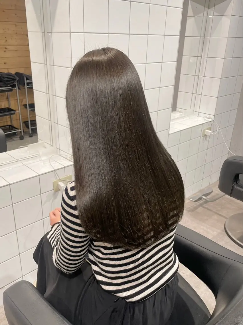 セミロング カラー グレージュ オリーブグレージュ オリーブグレー 【赤み消しカラー】 中野浩太のヘアスタイル